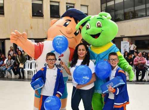 Comfaboy inicia la entrega del Subsidio de Calzado Escolar 2026 en Boyacá